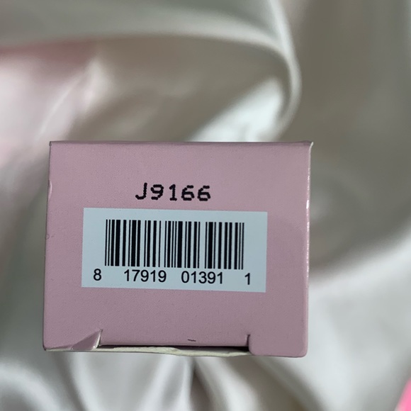 It CC+ Foundation Medium & Setting Spray Bundle - Picture 7 of 9